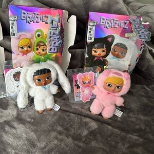 Bratzies Plush Doll AVAILABLE Sasha (white) - First Series